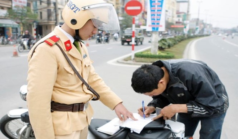 Vietnamese citizens to pay traffic fines online: officials
