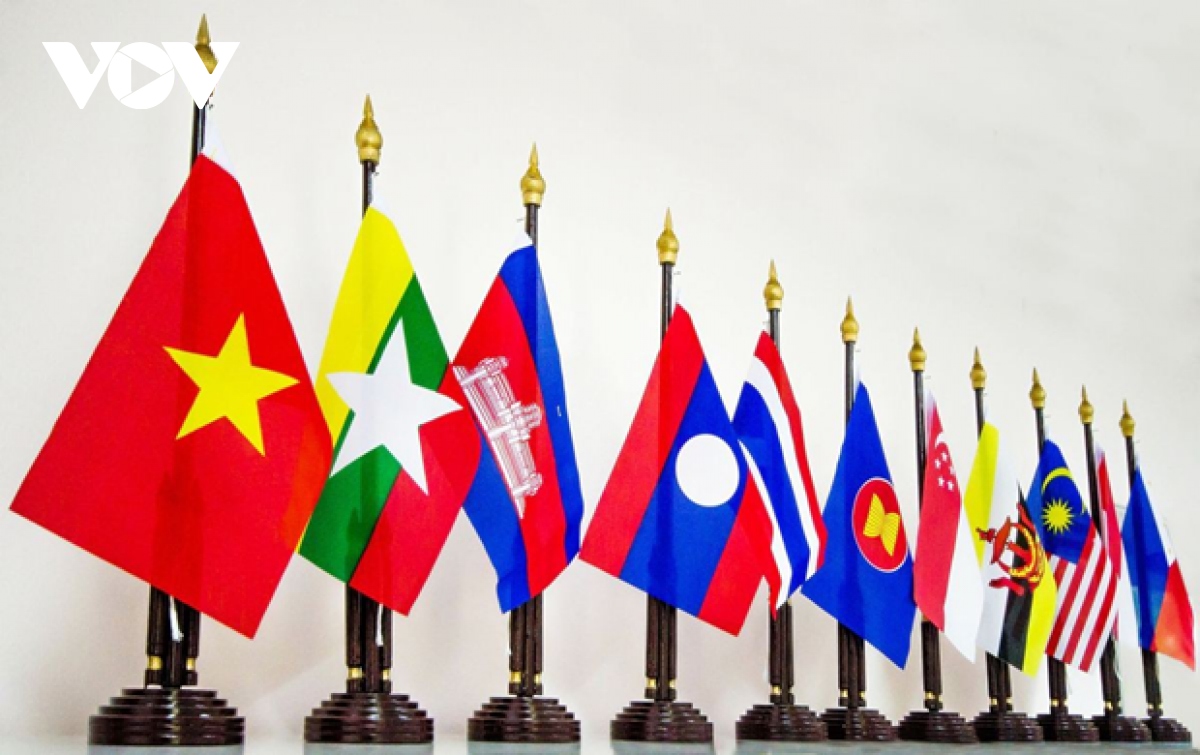 Overview of Vietnam-ASEAN relations during 28 years