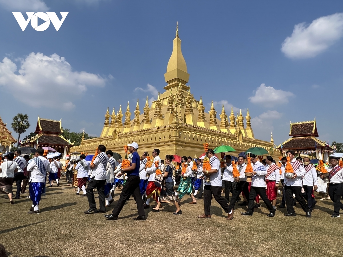 Vietnamese tourists rank second for visitor numbers to Laos