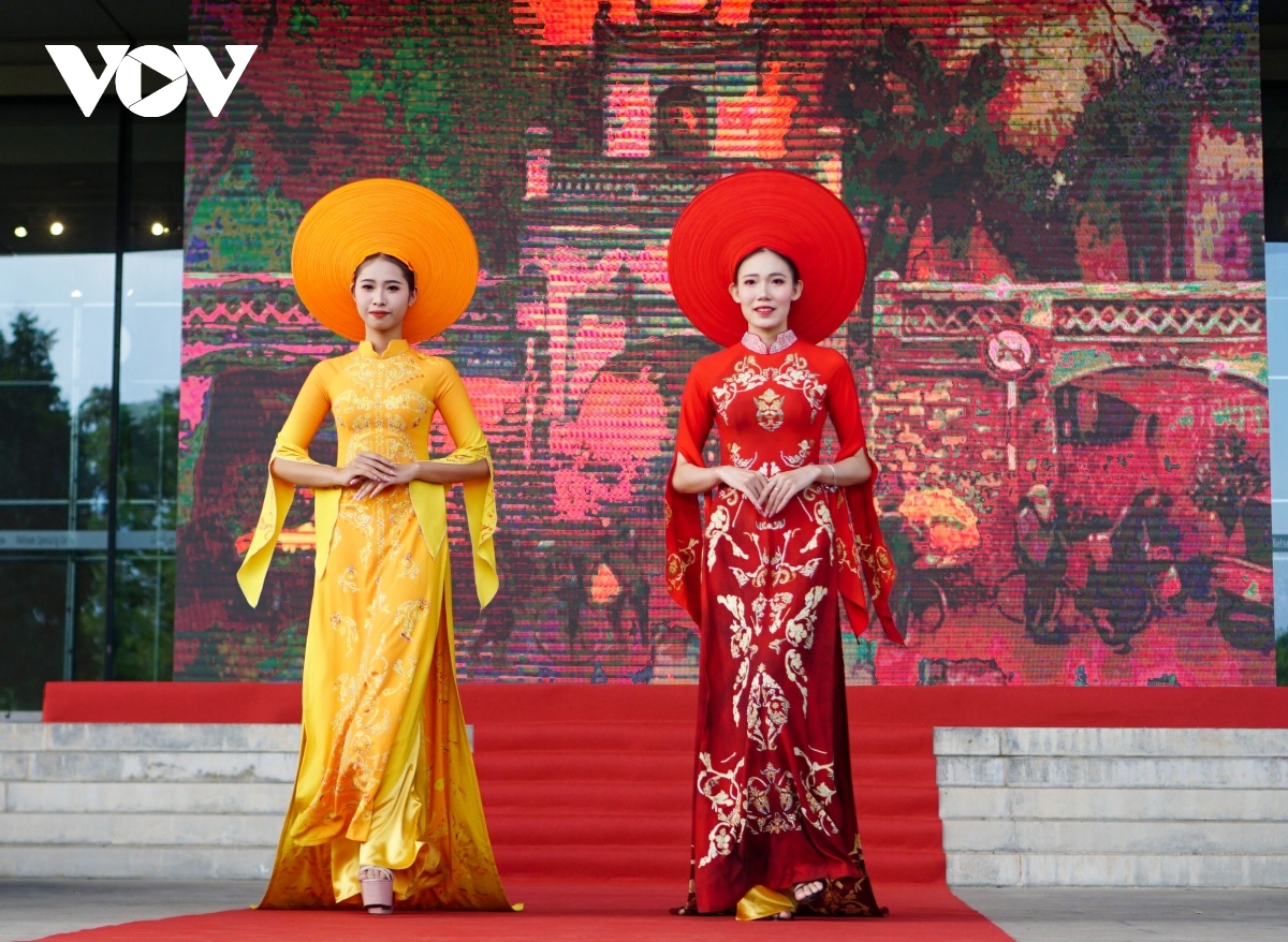 Vietnam Ao Dai Week to celebrate International Women's Day